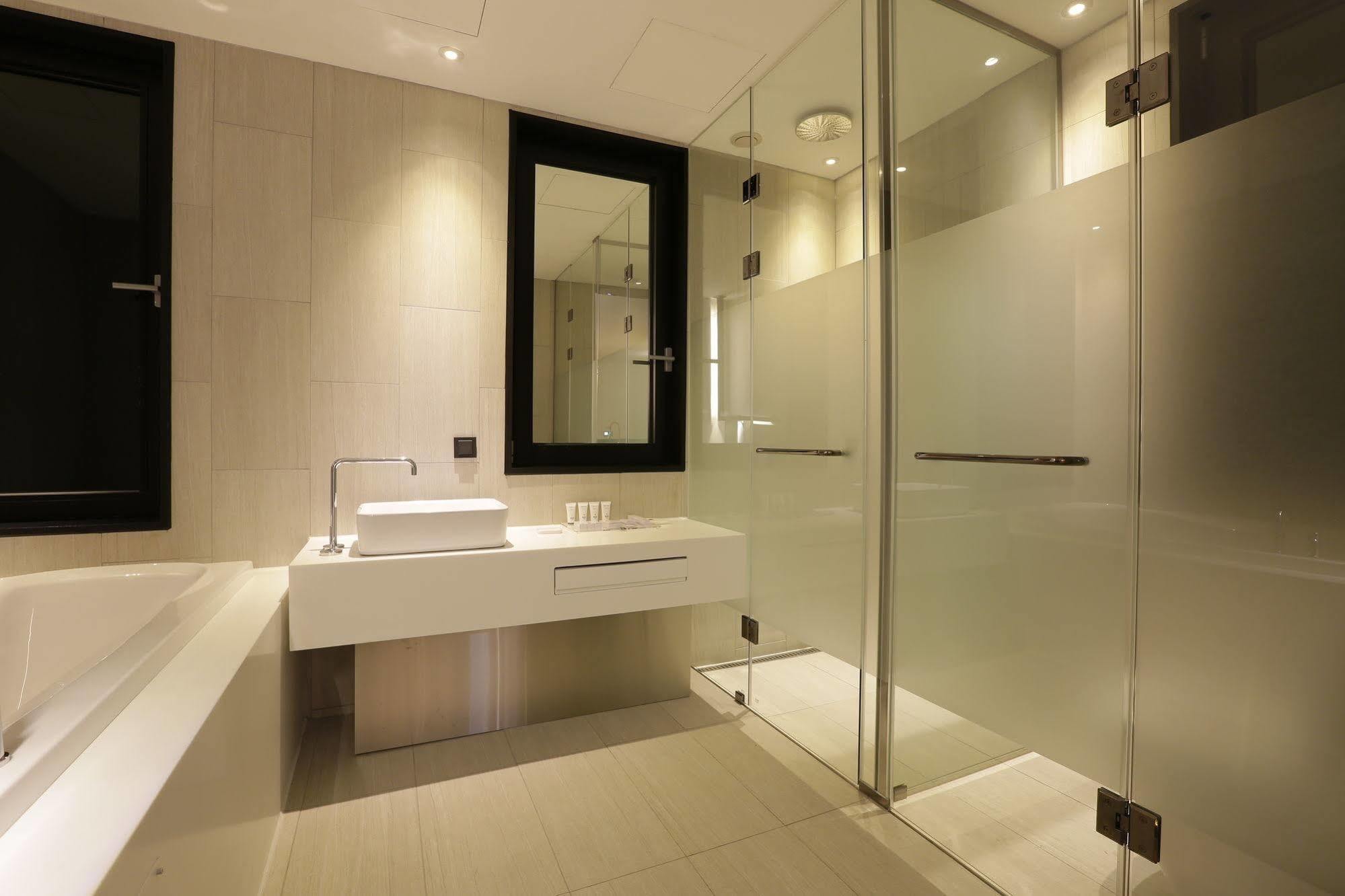 Hotel The Designers Ίντσεον Εξωτερικό φωτογραφία